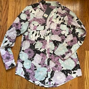 NWT- Jones New York - Womens Button down Blouse.